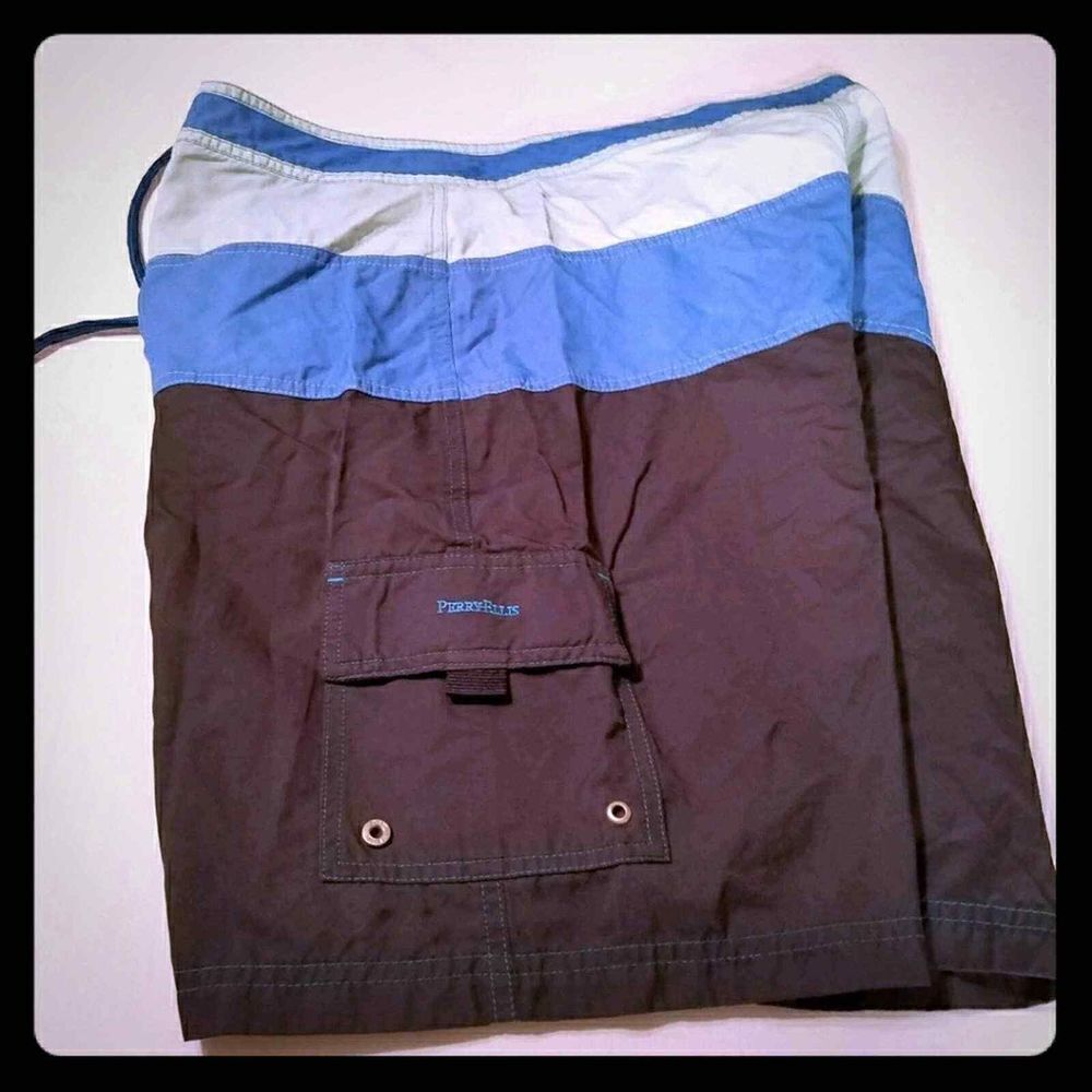 Perry Ellis Portfolio Swim Trunks size 34 Blue Color Block